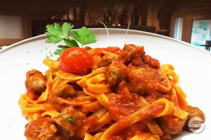 Tagliatelle Salsiccia e Nduja - Exclusive Ristorante Pizzeria