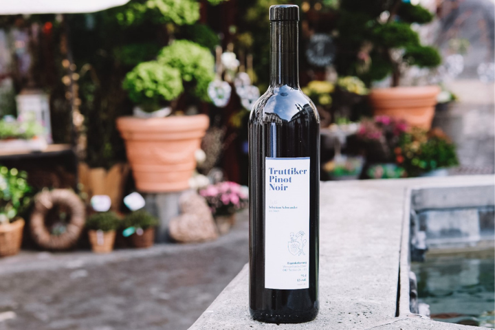 Truttiker Pinot Noir - Streetfood by Stefan Heilemann