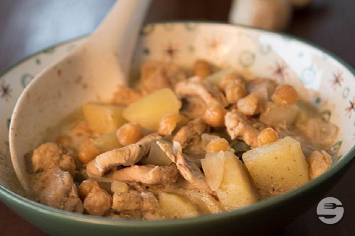 Massaman Curry mit Poulet - V-und-V