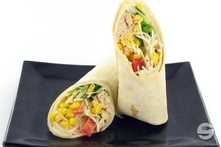Royalwrap Tuna, Corn and Cruidities - Zo'Gut