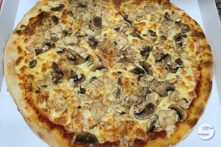 Chicken Pizza - Le CID