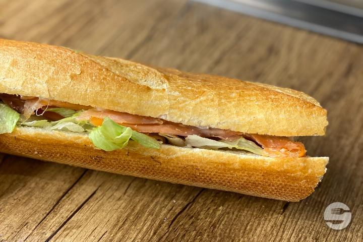 Smoked Salmon Sandwich - Foodwich