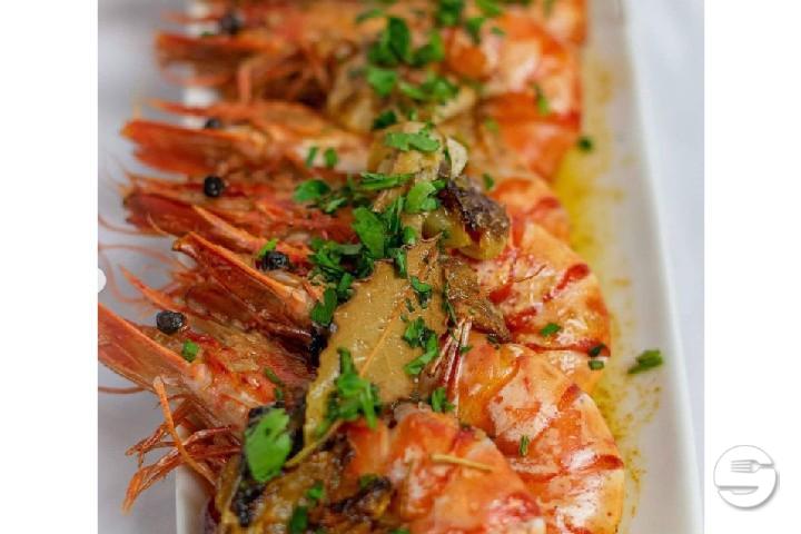 Grilled garlic shrimps - Cafe Bistro Clara
