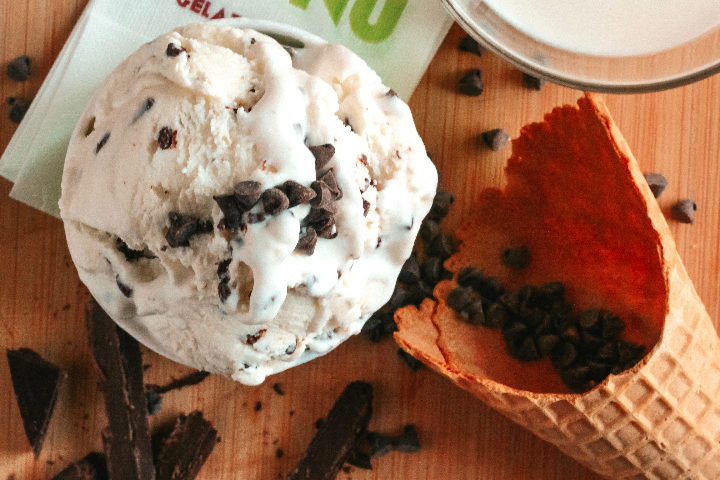 Stracciatella Ice Cream - Manu Gelato