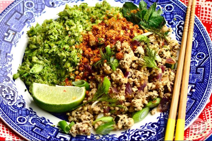 Laab Chicken - TomSab Thaï Restaurant