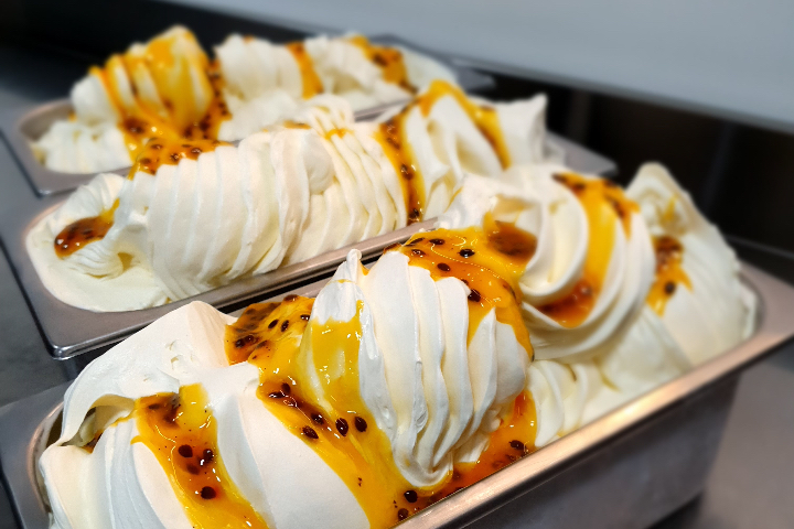 Yogurt e Maracuja - La Golosa Gelato Altstadt