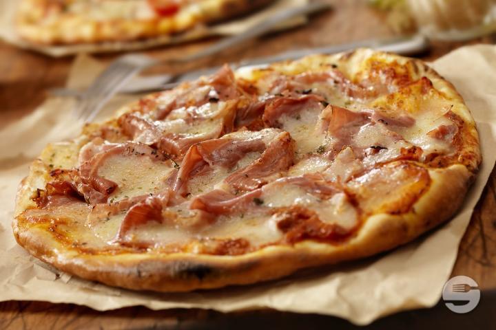 Pizza Prosciutto - Routes Argentines