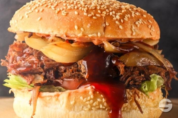 Mediterranean Beef Burger - Burgerland Orbe