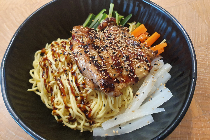 Ramen Sautéed with Vegetables and Chicken - Kayto