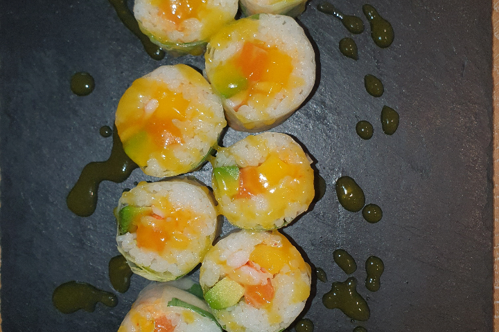 Springroll saumon crevette cuite avocat - Kayto