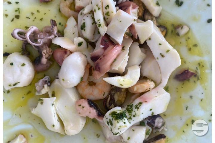 Seafood salad - Gastronomia La Svolta