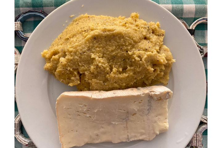 Polenta e gorgonzola - Gastronomia La Svolta