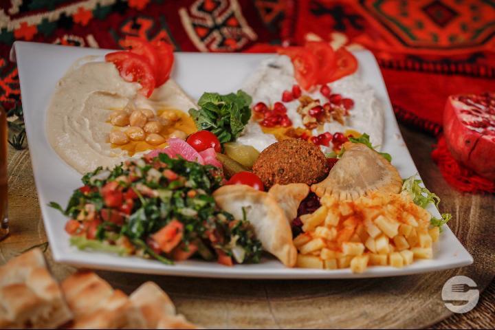 Assiette Végétarienne - Mezze du Liban