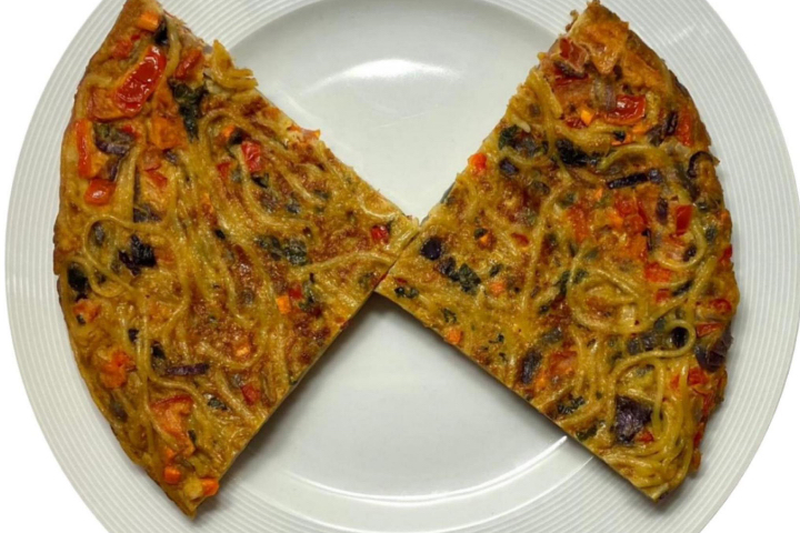 Spaghetti Fiesta (mit Wurst oder ohne) - Enumah Delicious Takeaway