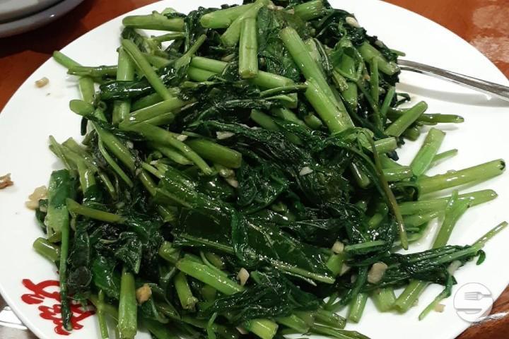 Gebratener Wasserspinat - Restaurant Chopstick