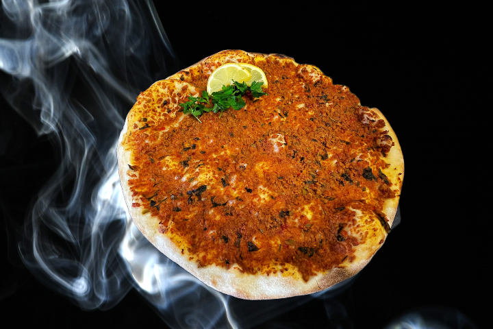 LAHMACUN - Essä Mässe