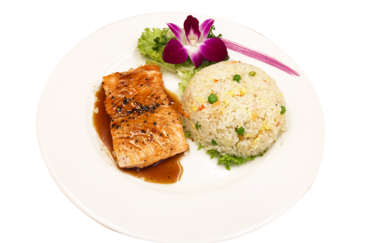 126. Grilled Salmon with Sautéed Rice - Gambatté