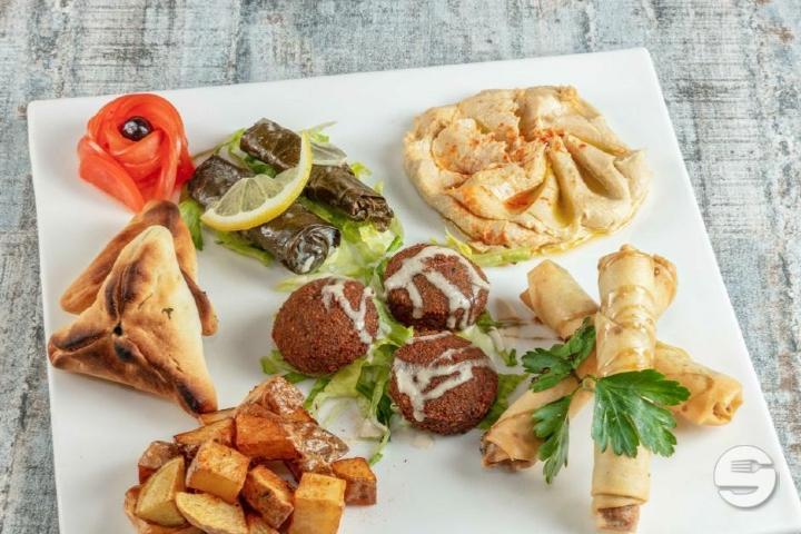 Orientalisches Teller Schawarma - Restaurant Olif