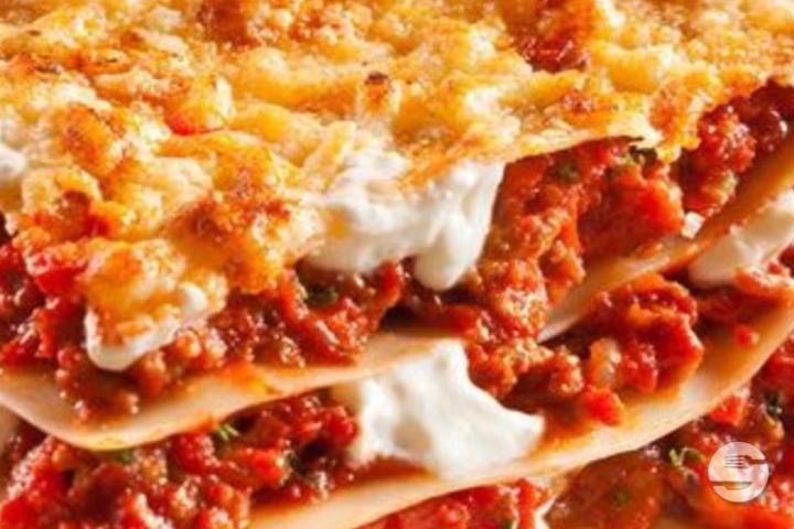 DAL FORNO TAKE-AWAY Zubereitung ca. 15 Minuten / Moussaka - Restaurant Obertor