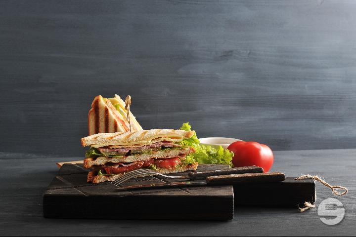 Sandwich au Thon - Le Blonay's Pizza Restaurant