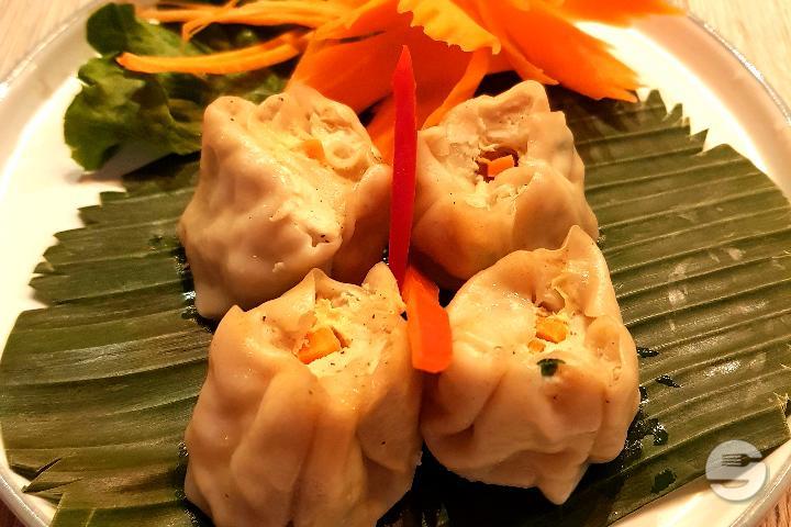 Steamed Ravioli with Chicken - Baibua
