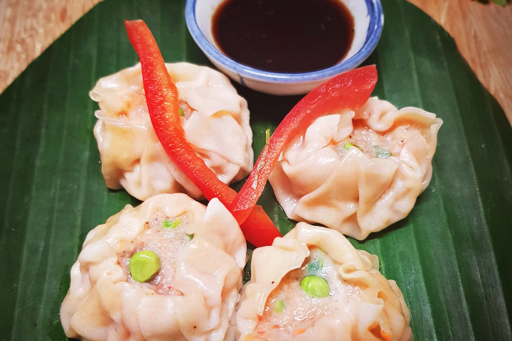 Steamed Ravioli with Prawns - Baibua