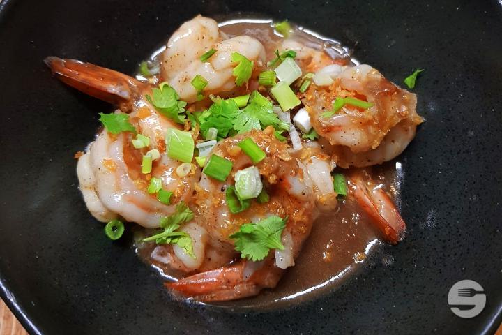 Prawns Stir Fry with Garlic and Black Pepper - Baibua