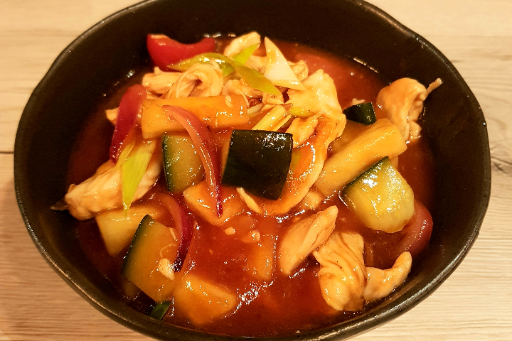 Poulet sauce aigre-douce au vinaigre de riz et ananas frais - Baibua