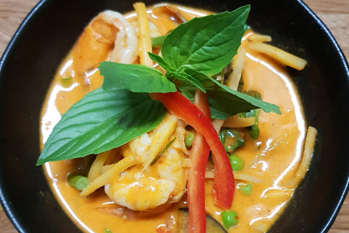 Crevettes au Curry rouge - Baibua