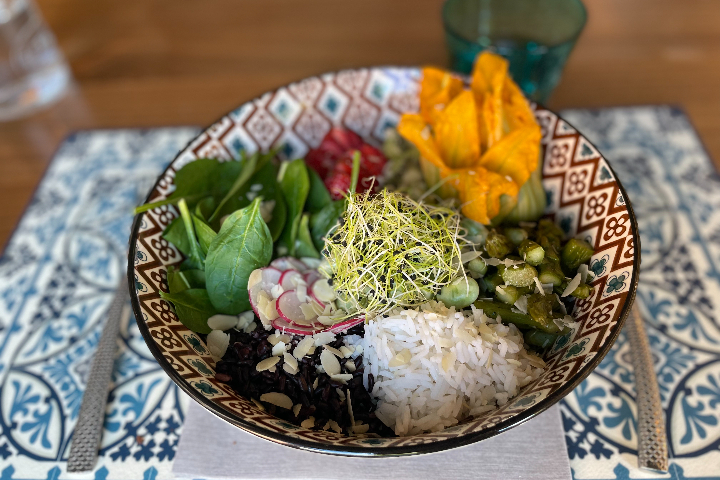Base Poké Bowl - Monte Carlo Living