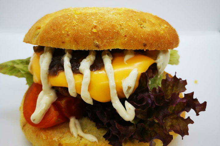 Burger di Maiale Svizzero - Monte Carlo Living
