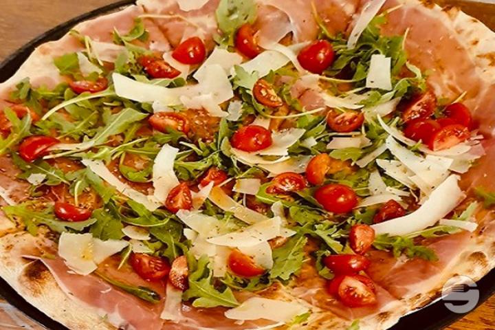 Pizza Primavera - La Cantinella