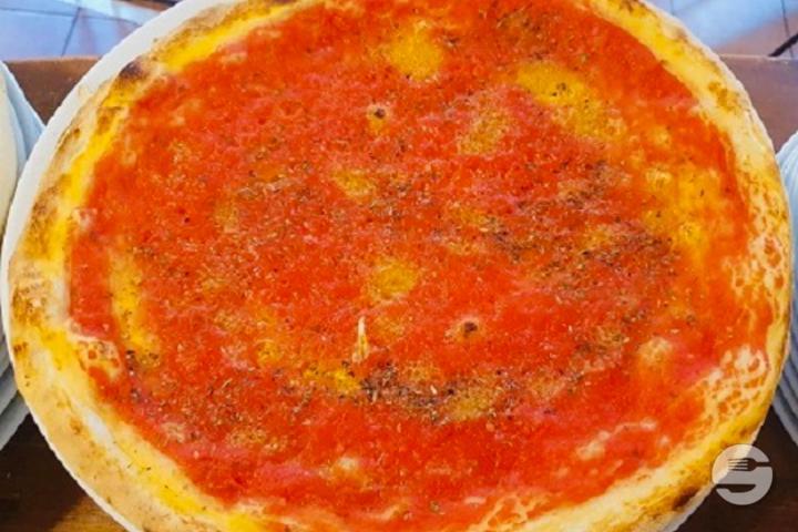 Pizza Marinara - La Cantinella