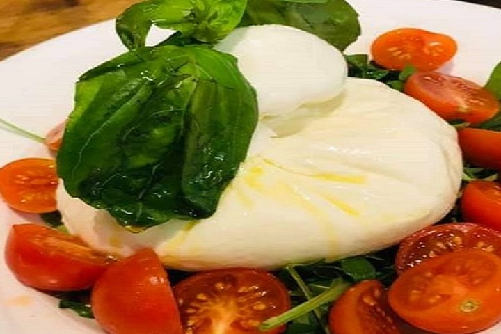 Burrata & Cherry Tomatoes - La Cantinella