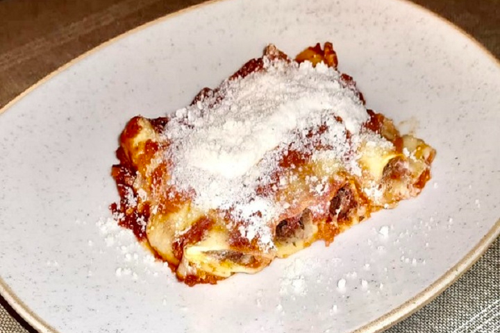 Beef Cannelloni - La Cantinella