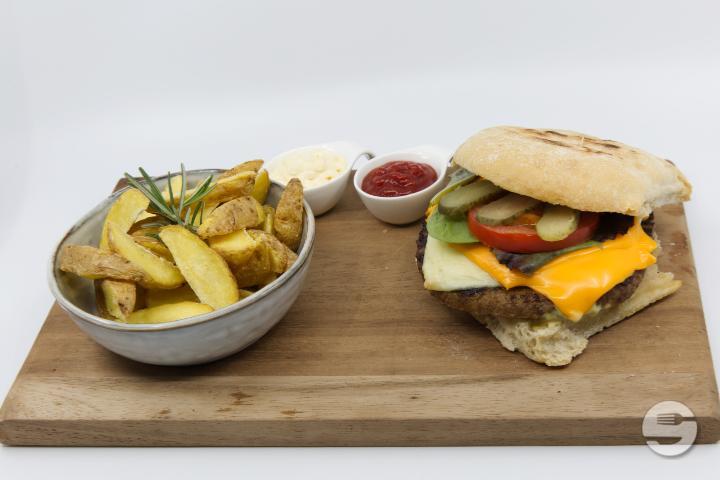 Cheeseburger - Industrial
