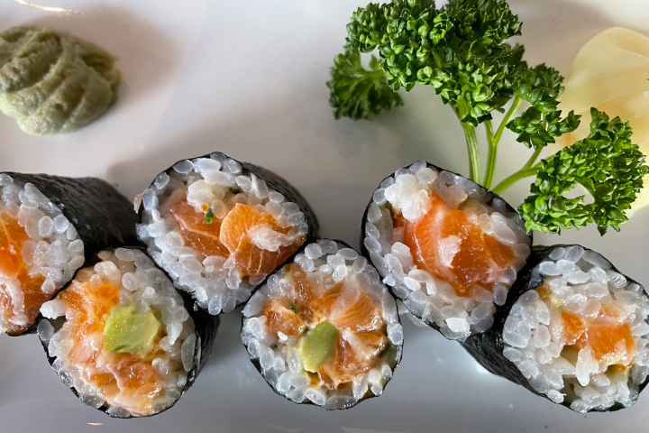 Hosomaki Tataki Salmon - Misuji Sushi