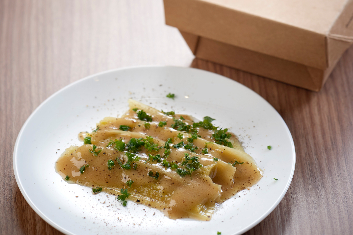 "Le" Poireaux Vinaigrette - Perch and Chips