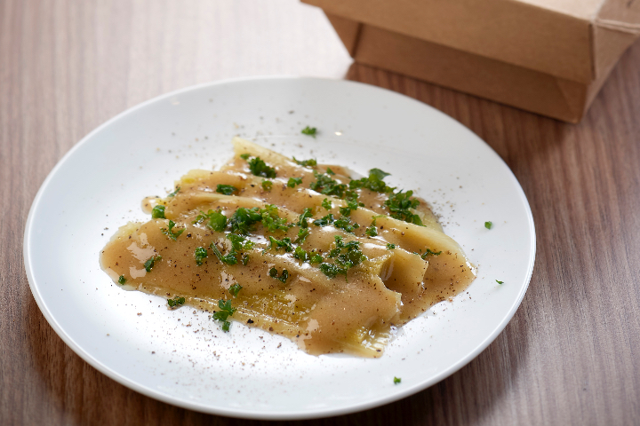 Leeks Vinaigrette - Oncle Edouard