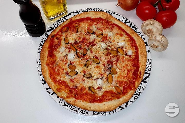 Fruits de Mer Maxi - Pizza Box