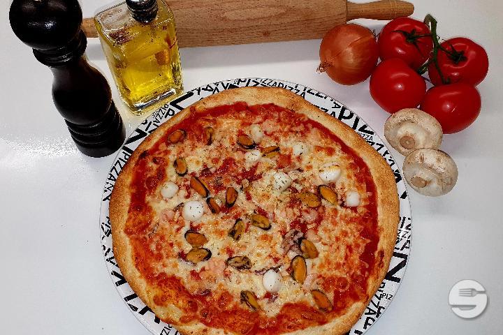 Fruits de Mer - Pizza Box