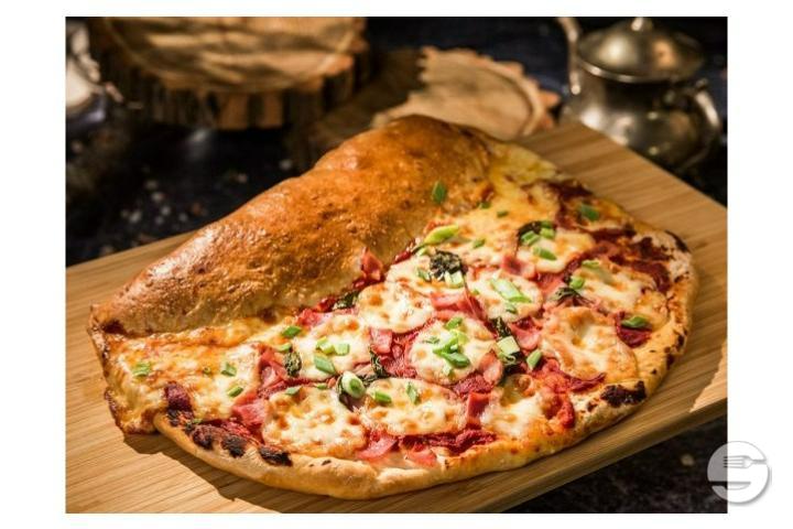 Pizza Calzone (zugedeckt) - Burger Hut