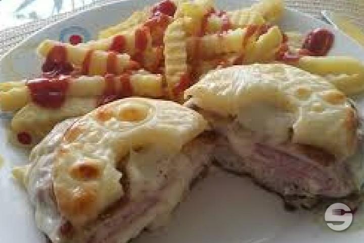 Poulet Cordon Bleu Hawaii - Burger Hut