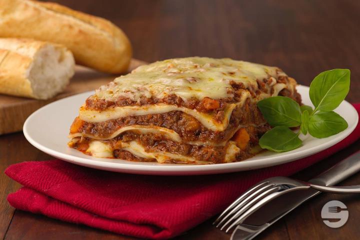 Homemade Lasagne - Len's Food Bar