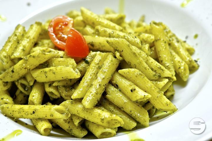 Homemade Pesto - Len's Food Bar