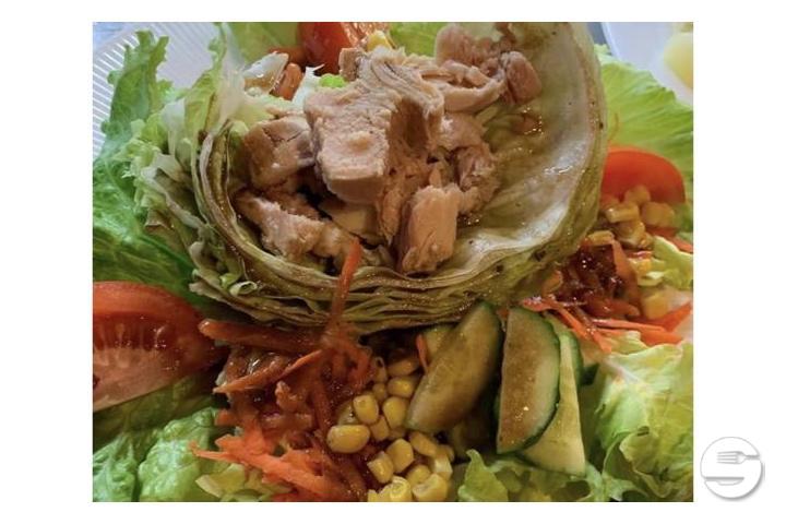 Tuna salad garnished - Pizzeria Untermoos