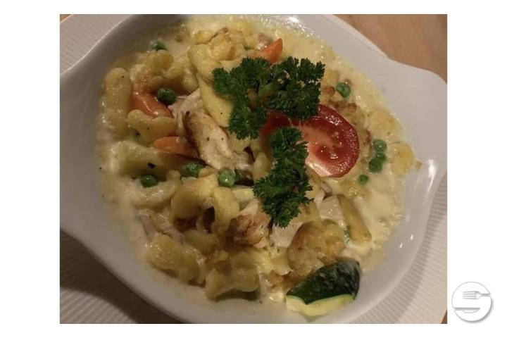 Chicken - schpätzli - pan - Pizzeria Untermoos