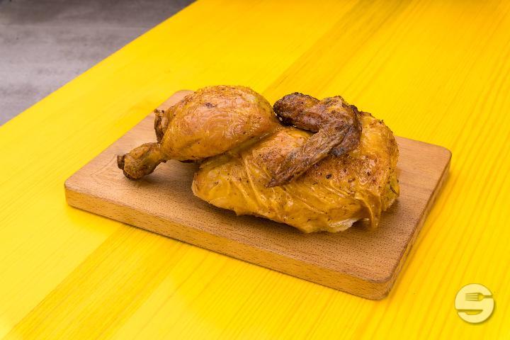1/2 Roast Chicken 🇨🇭 - Me. fried & roasted chicken