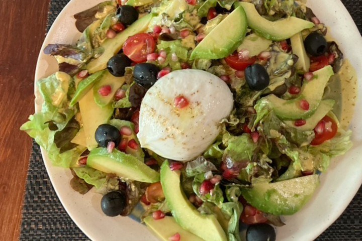 Salade de Burrata & Avocat - Mangia Bene