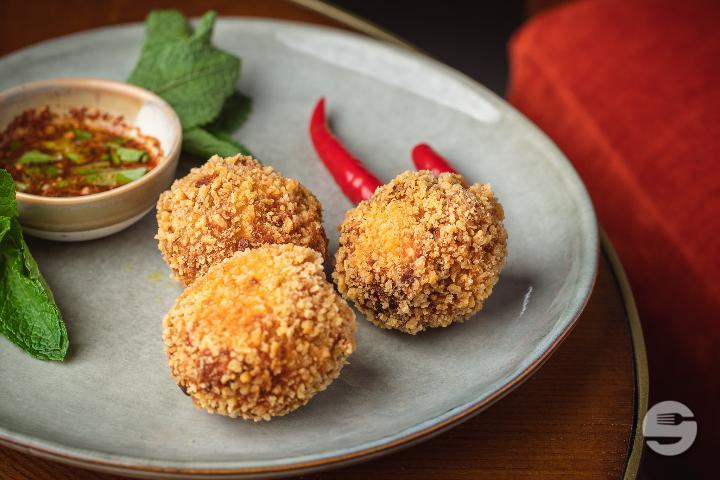 Boulettes Thai au Poulet et à la Citronnelle (poulet Suisse) - LE SIL'O Thaï Restaurant